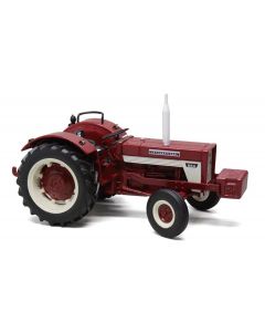 IHC 824 2WD