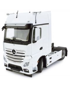 Mercedes-Benz Actros GigaSpace 4x2 biały
