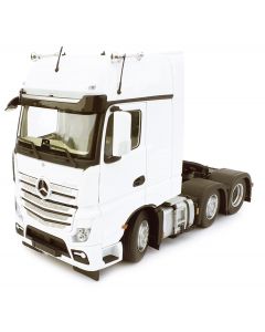 Mercedes-Benz Actros GigaSpace 6x2 biały