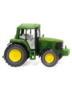 John Deere 6820